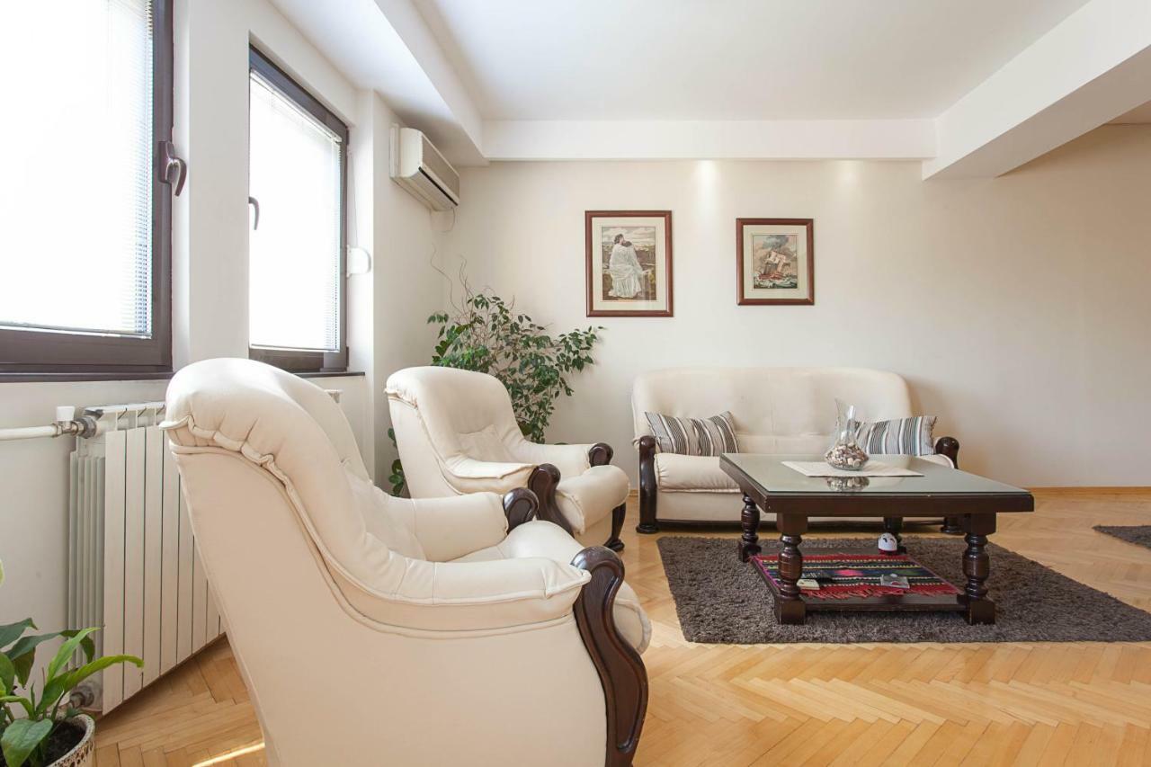 White Apartment Skopje Exterior foto